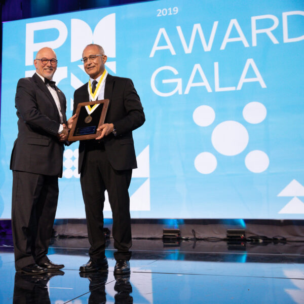 Al Zeitoun获得PMI fellow奖。